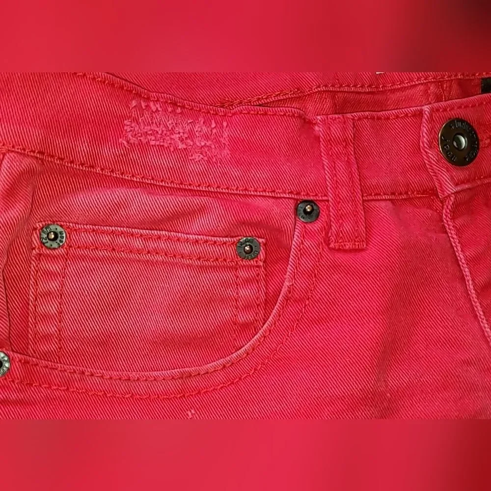 Men's Vibrant Red Skinny Jeans with Distressing